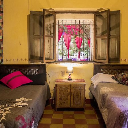 Split Hostel Антигуа-Гватемала Экстерьер фото
