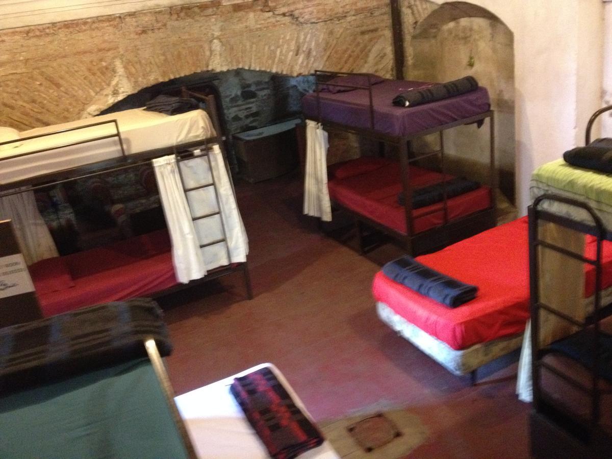 Split Hostel Антигуа-Гватемала Экстерьер фото