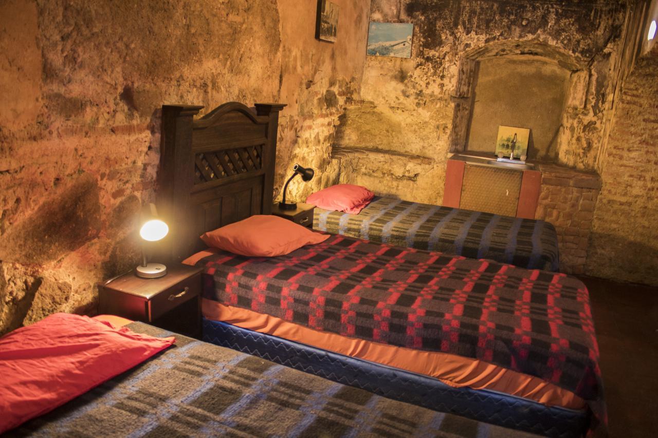 Split Hostel Антигуа-Гватемала Экстерьер фото