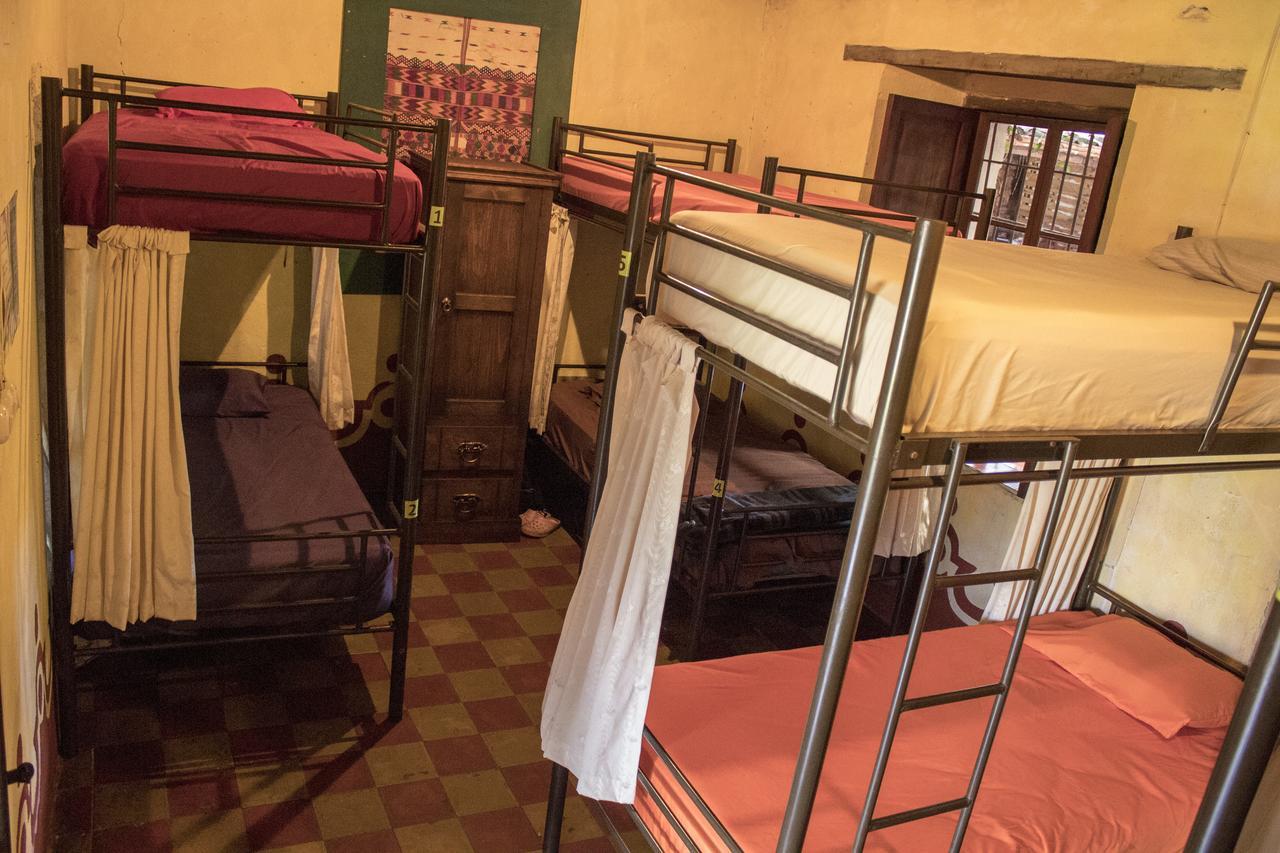 Split Hostel Антигуа-Гватемала Экстерьер фото