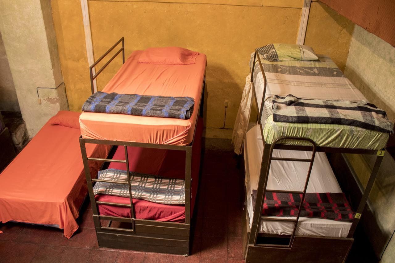 Split Hostel Антигуа-Гватемала Экстерьер фото