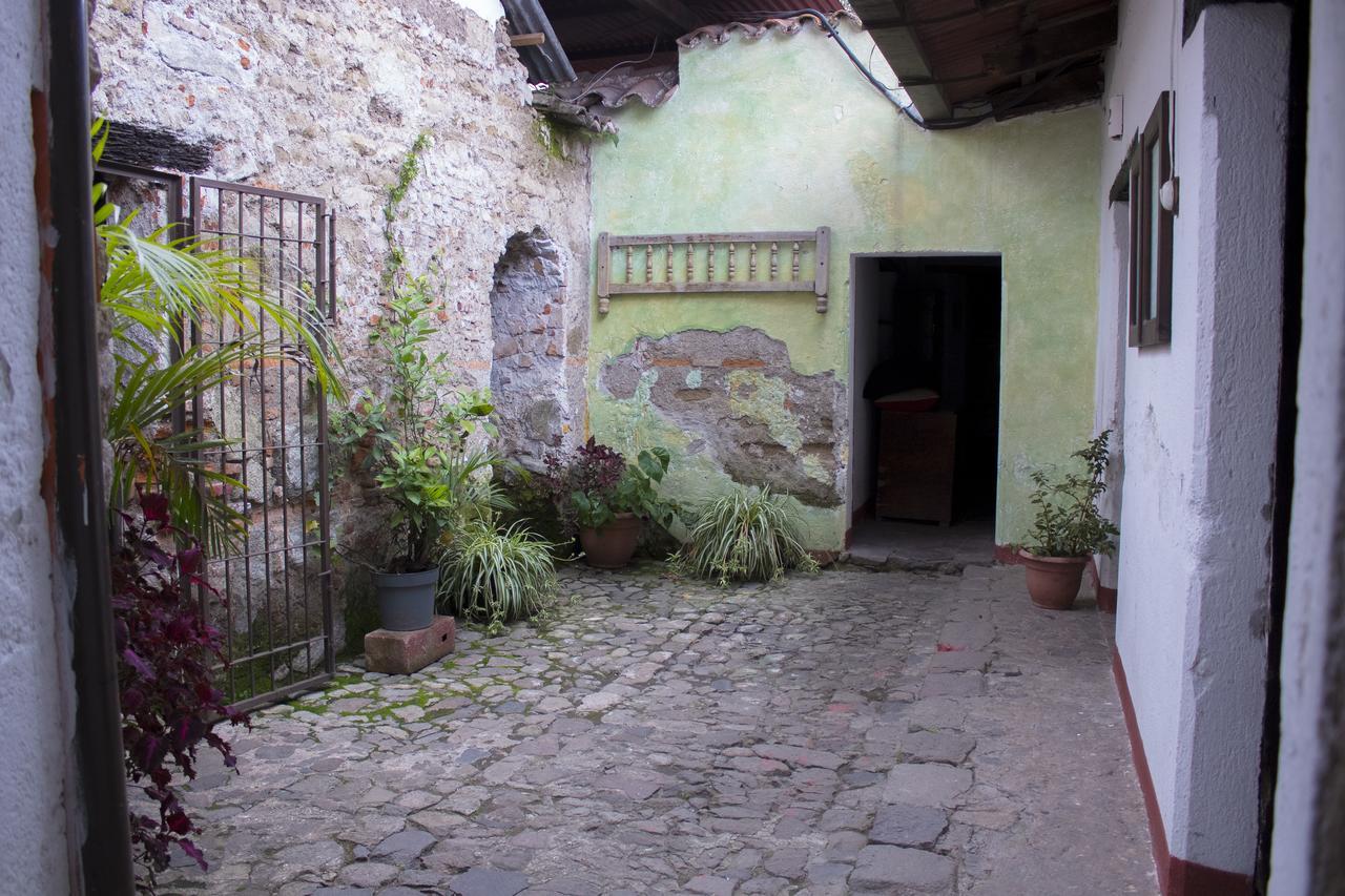 Split Hostel Антигуа-Гватемала Экстерьер фото