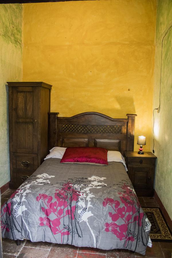 Split Hostel Антигуа-Гватемала Экстерьер фото